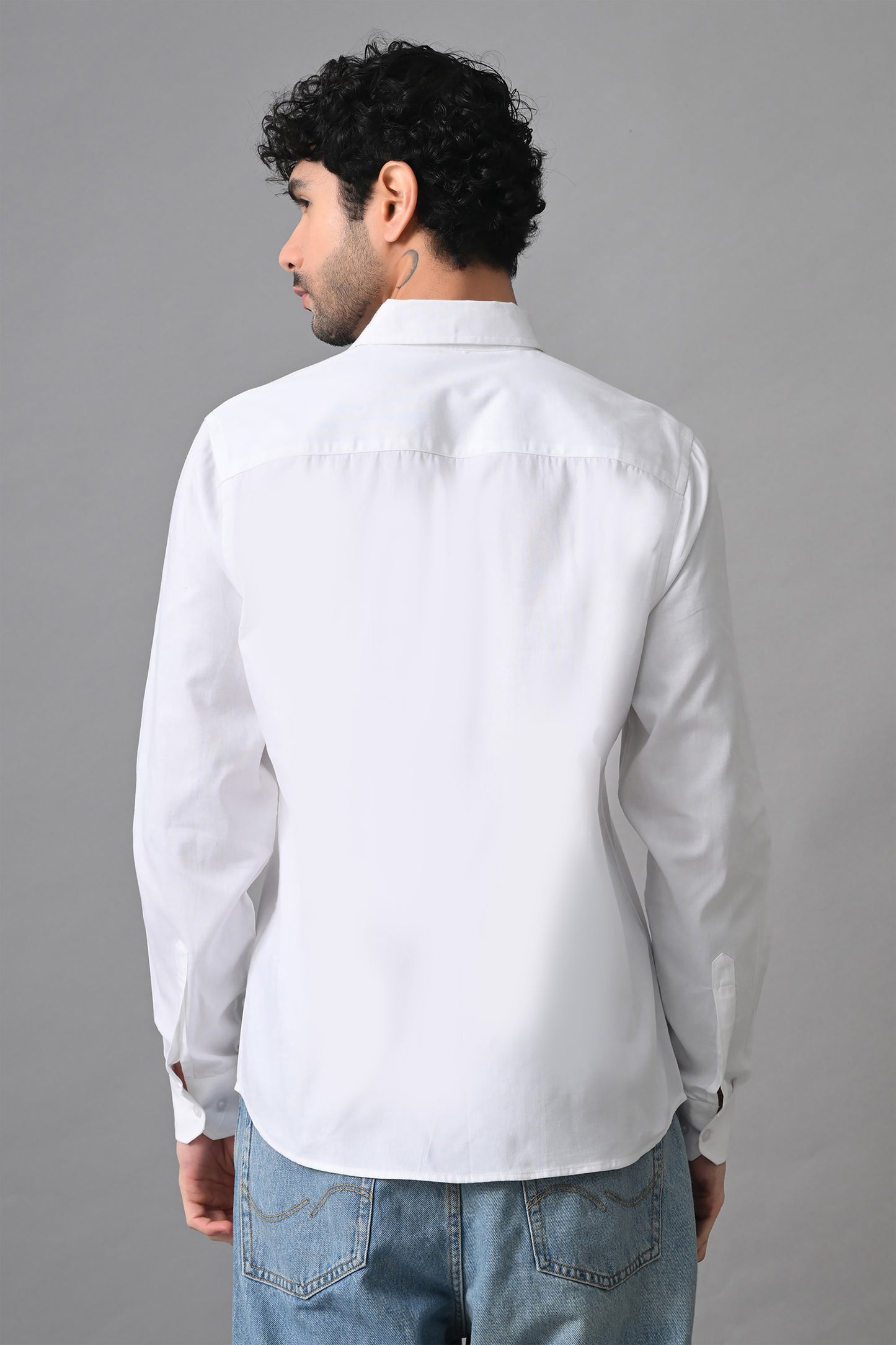 White Men's Graphic Printed Cotton Poplin Regular Fit Full Sleeve Formal Shirts