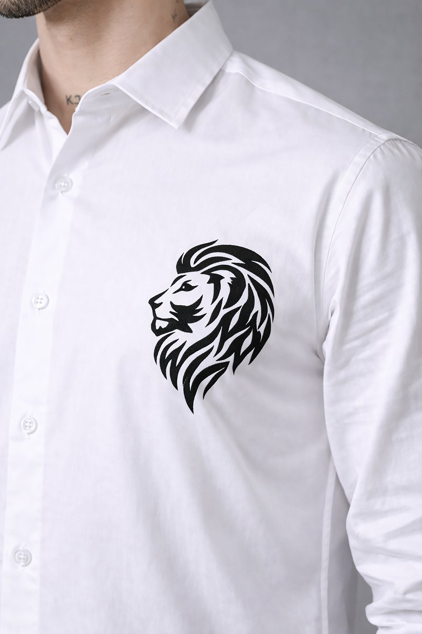 White Men's Graphic Printed Cotton Poplin Regular Fit Full Sleeve Formal Shirts