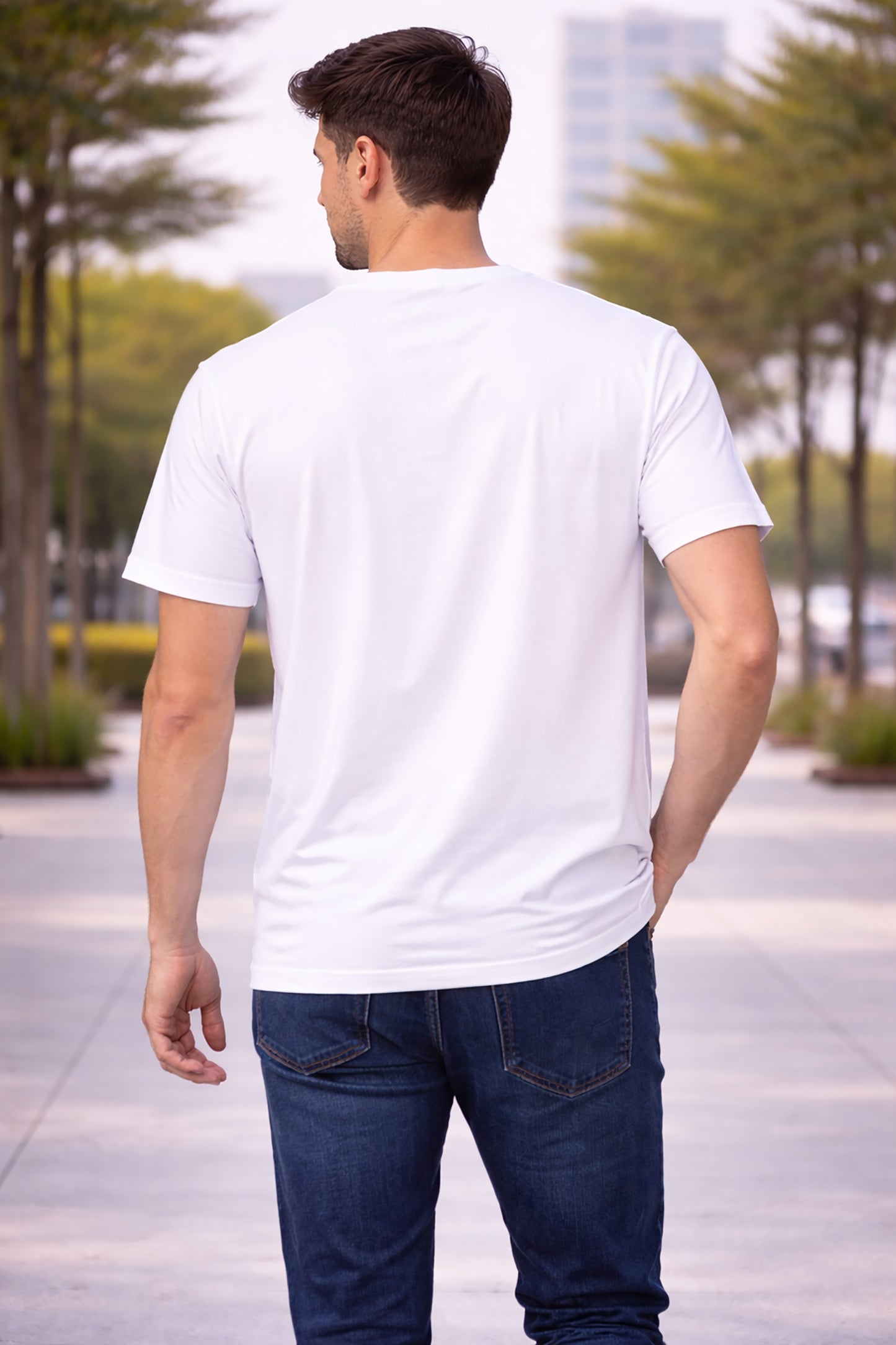 White Men’s Graphic Print T-Shirt – Regular Fit Casual Wear