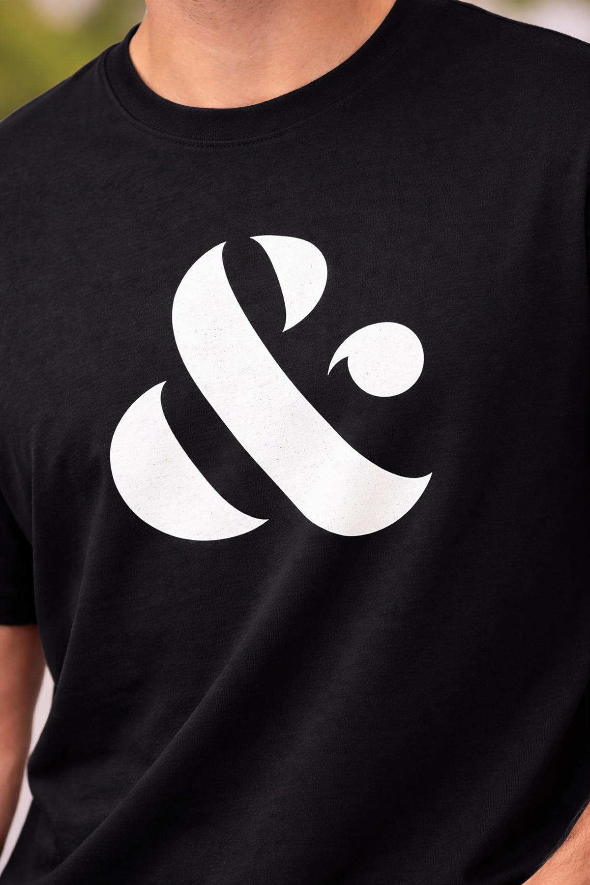 Black Men’s Graphic Print T-Shirt – Regular Fit Casual Wear