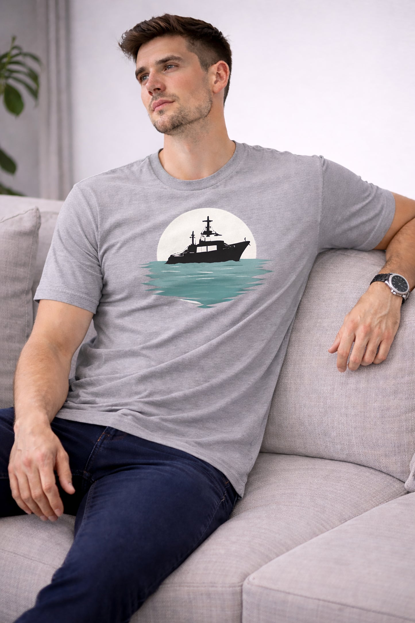 Grey Men’s Graphic Print T-Shirt – Regular Fit Casual Wear