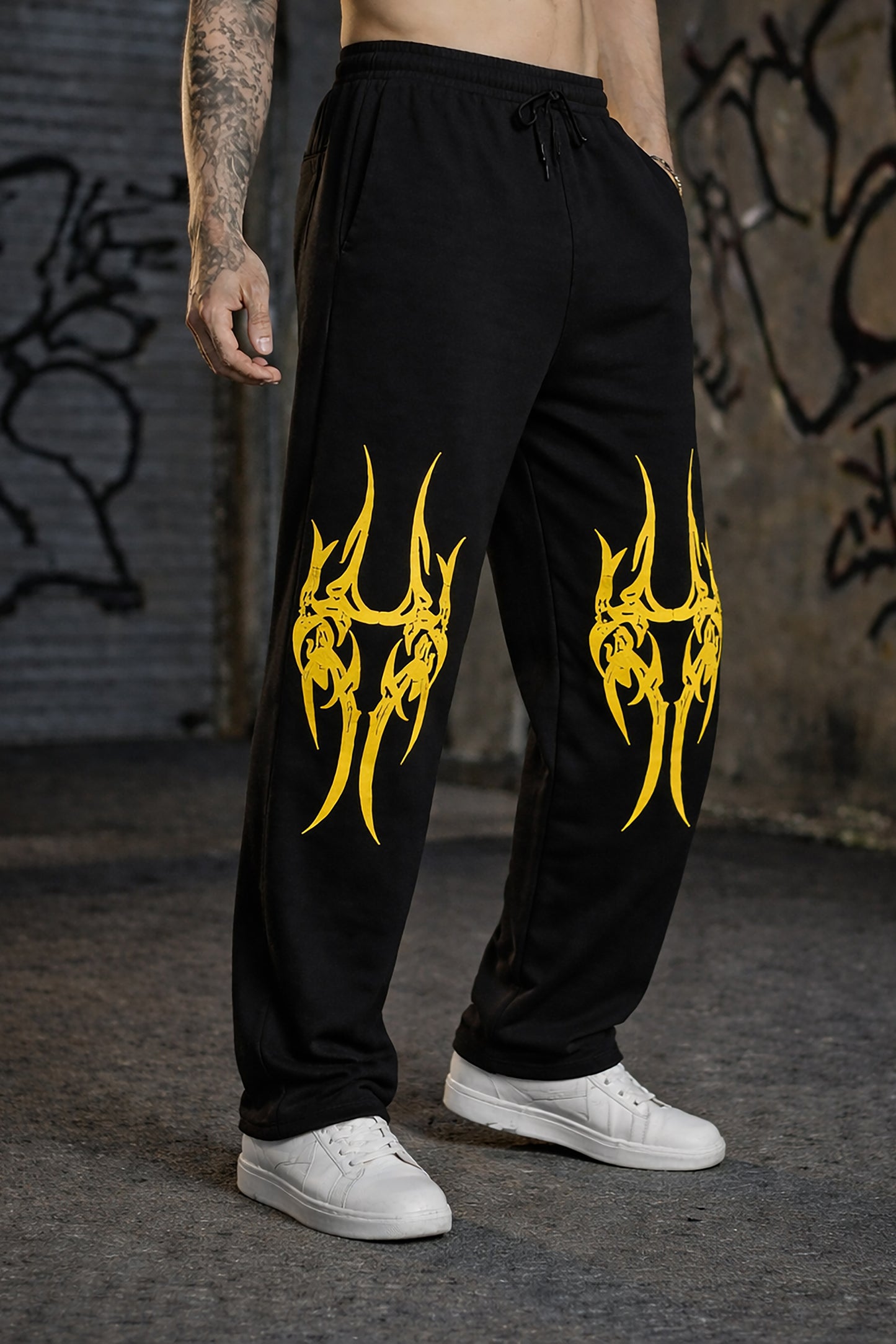 Black Men’s Graphic Printed Joggers – Regular Fit Streetwear Casual Wear