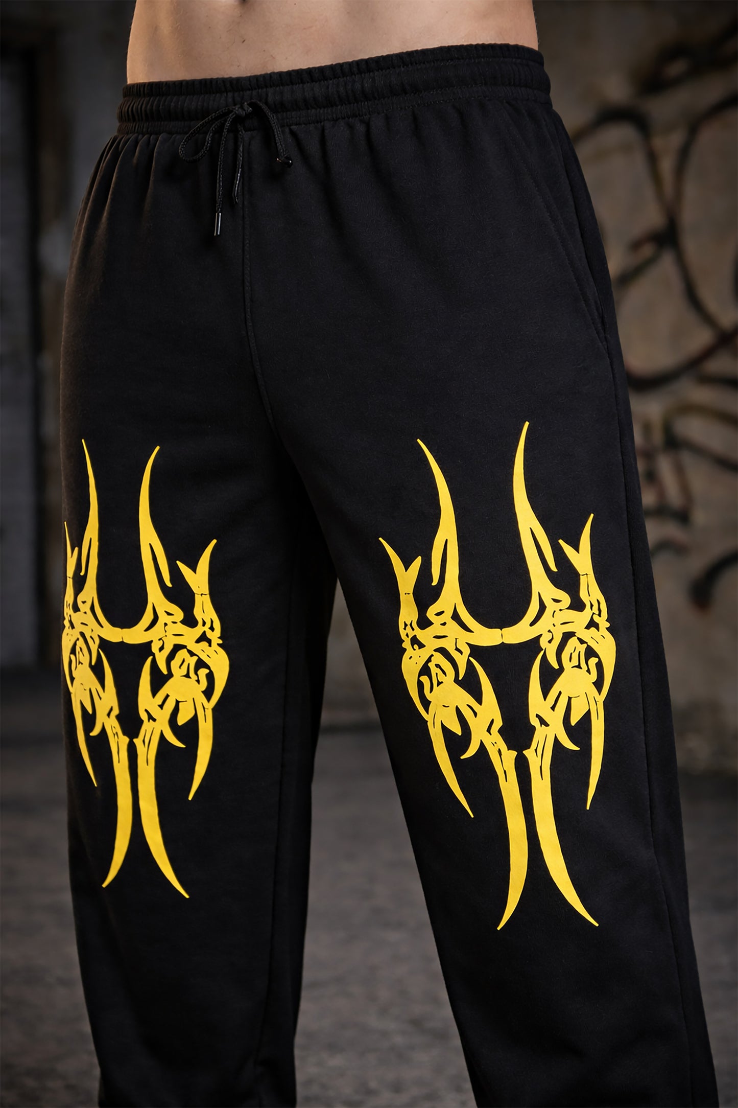 Black Men’s Graphic Printed Joggers – Regular Fit Streetwear Casual Wear