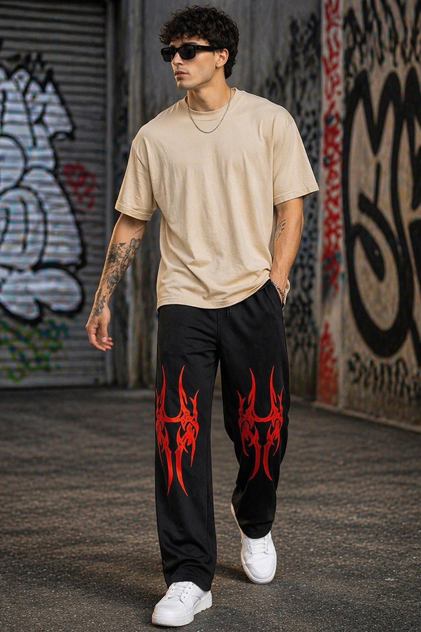 Black Men’s Graphic Printed Joggers – Regular Fit Streetwear Casual Wear