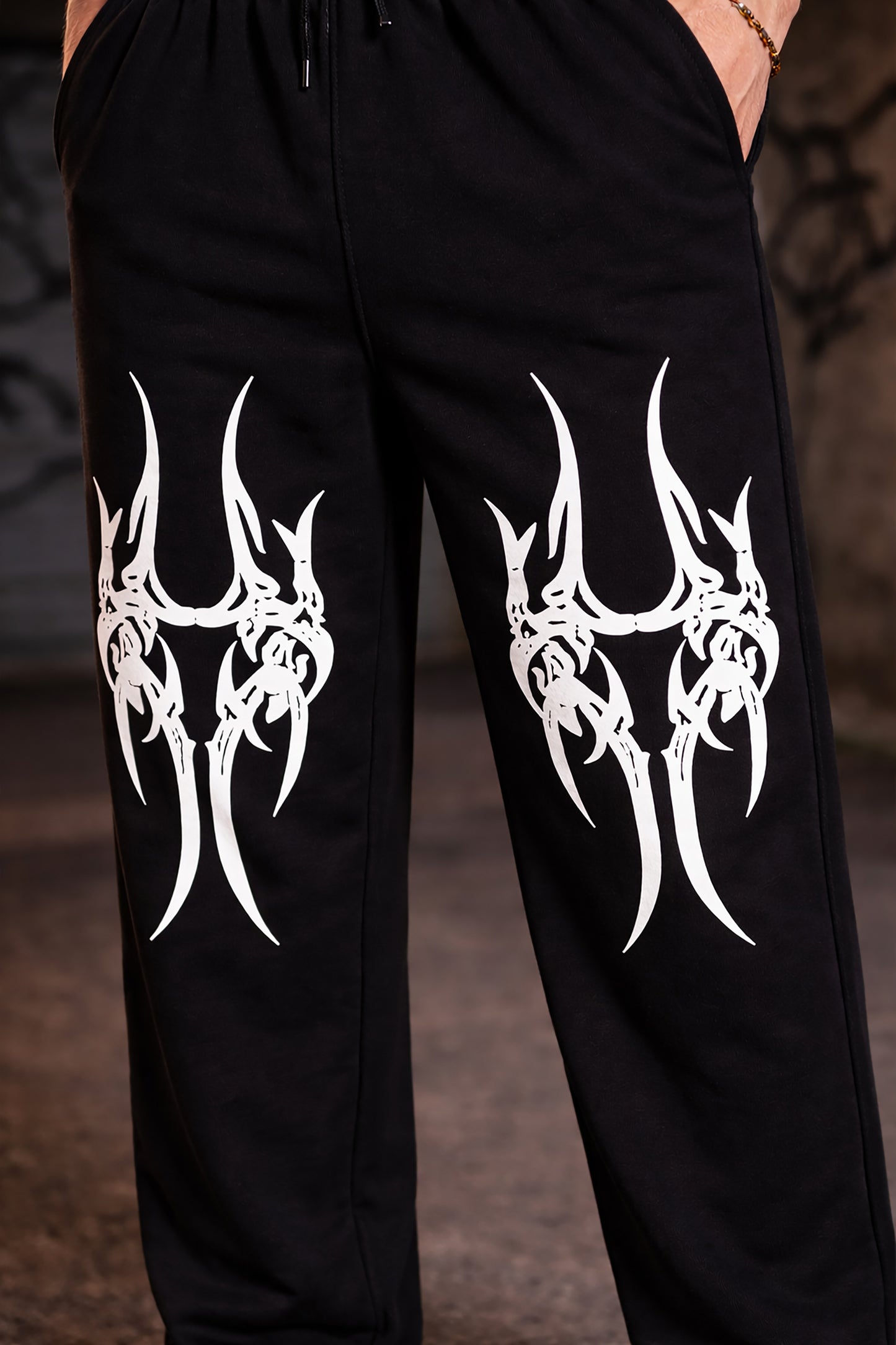 Black Men’s Graphic Printed Joggers – Regular Fit Streetwear Casual Wear