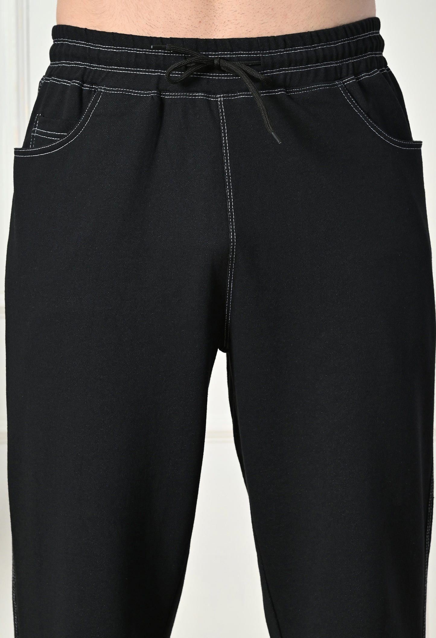 Black Men’s Knitted Tapered Jogger Pants – Mid-Rise Drawstring Athleisure Wear