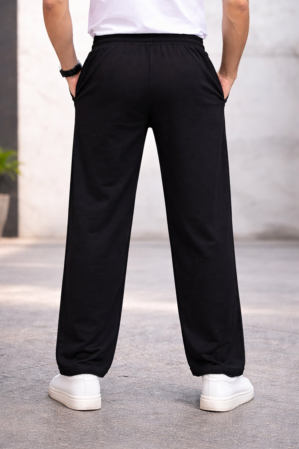 Men’s Graphic Printed Polyester Relaxed Fit Track Pants.