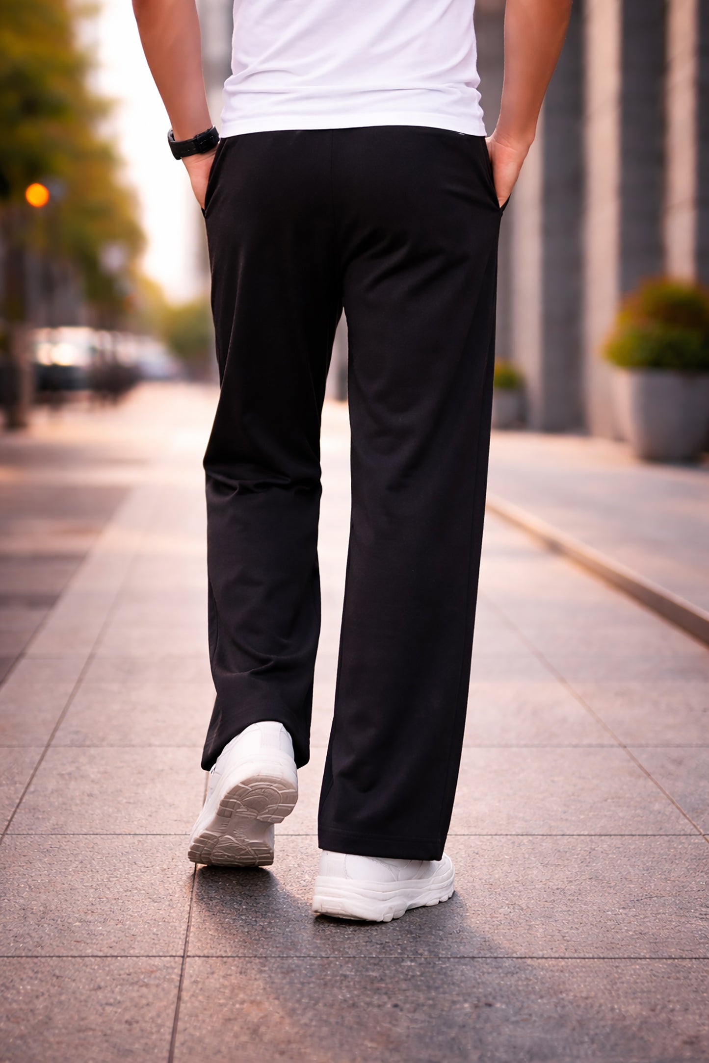 Black Men’s Graphic Printed Joggers – Regular Fit Streetwear Casual Wear