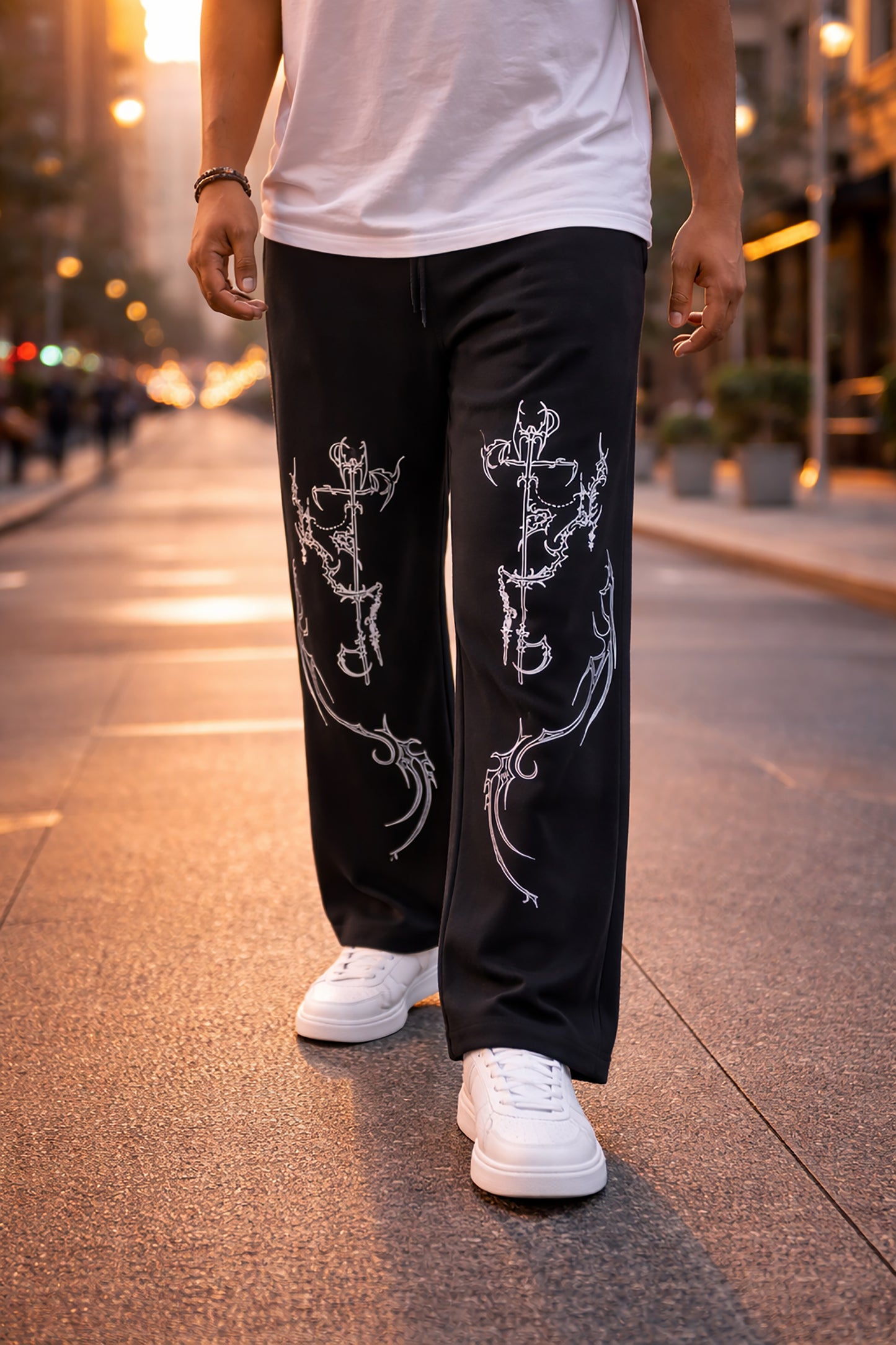 Black Men’s Graphic Printed Joggers – Regular Fit Streetwear Casual Wear