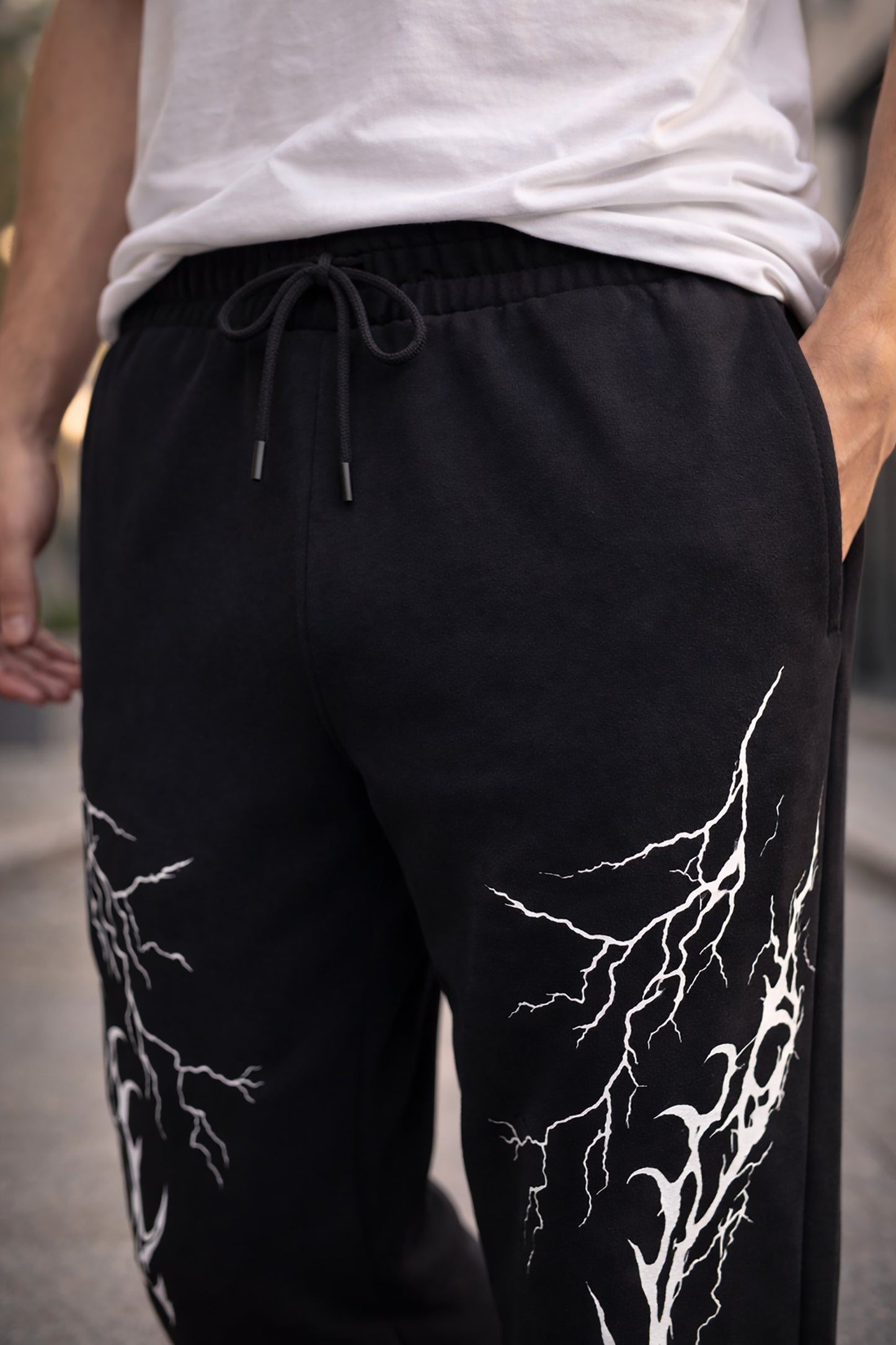 Black Men’s Graphic Printed Joggers – Regular Fit Streetwear Casual Wear