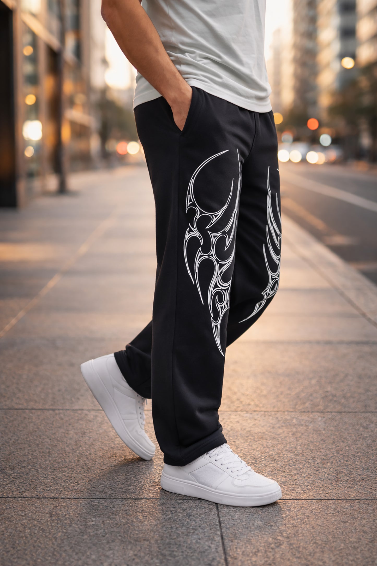 Black Men’s Graphic Printed Joggers – Regular Fit Streetwear Casual Wear