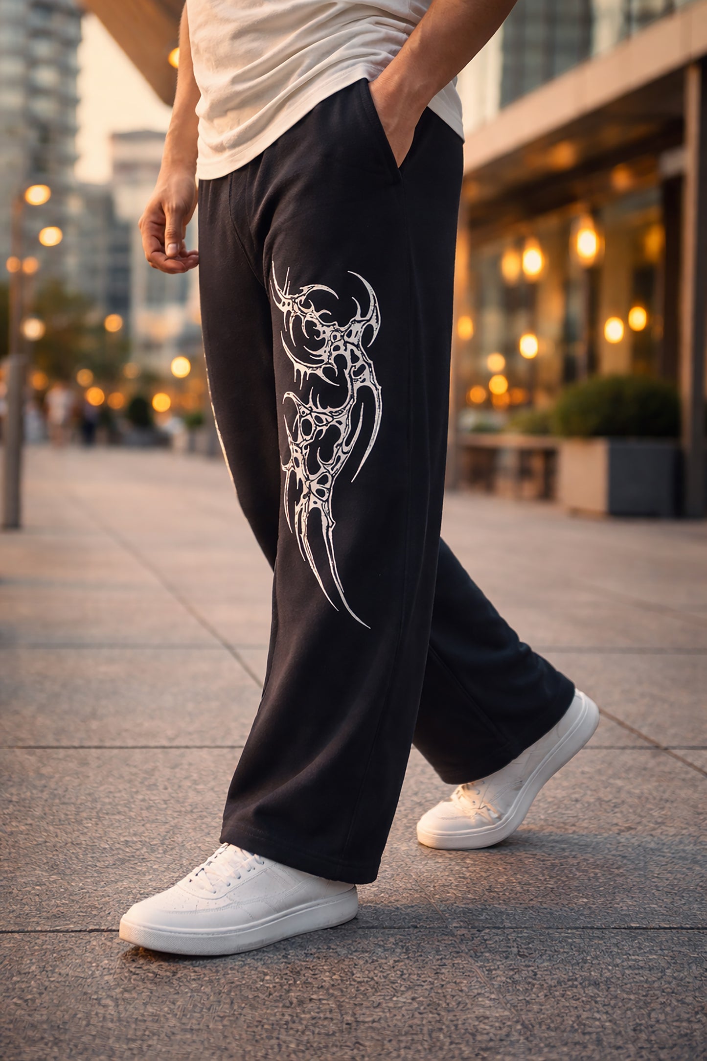 Black Men’s Graphic Printed Joggers – Regular Fit Streetwear Casual Wear