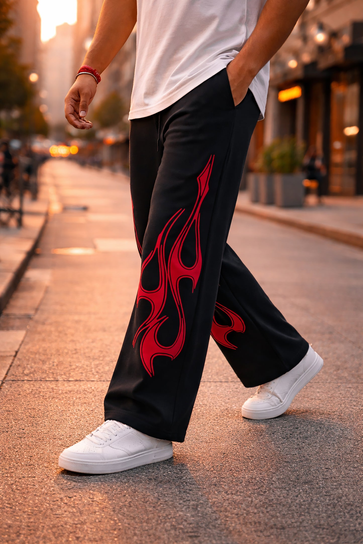 Black Men’s Graphic Printed Joggers – Regular Fit Streetwear Casual Wear