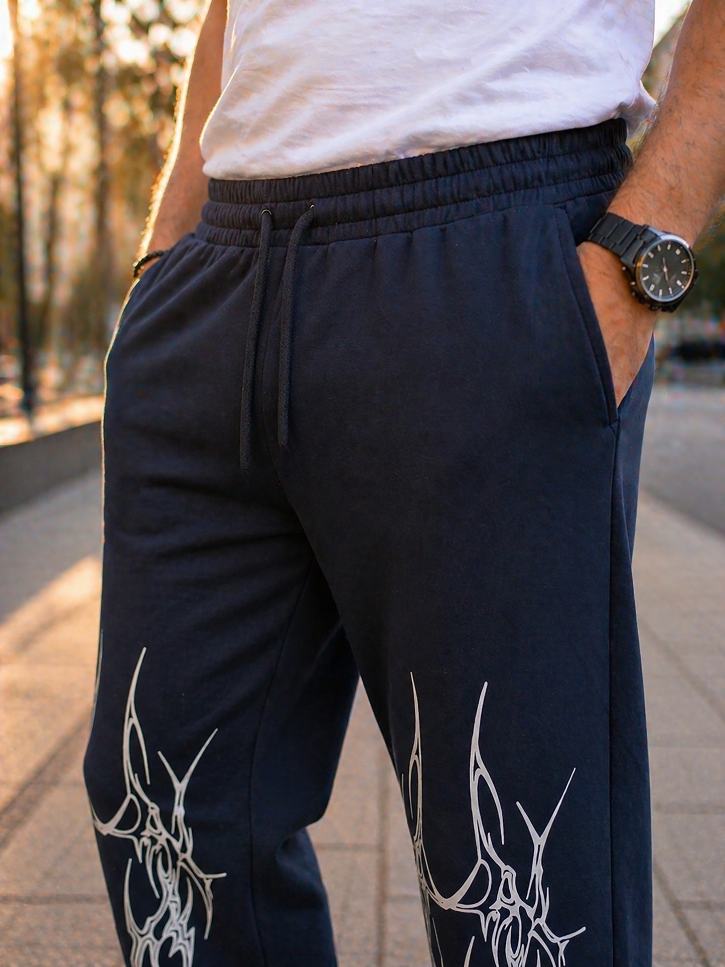 Navy Blue Men’s Graphic Printed Joggers – Regular Fit Streetwear Casual Wear