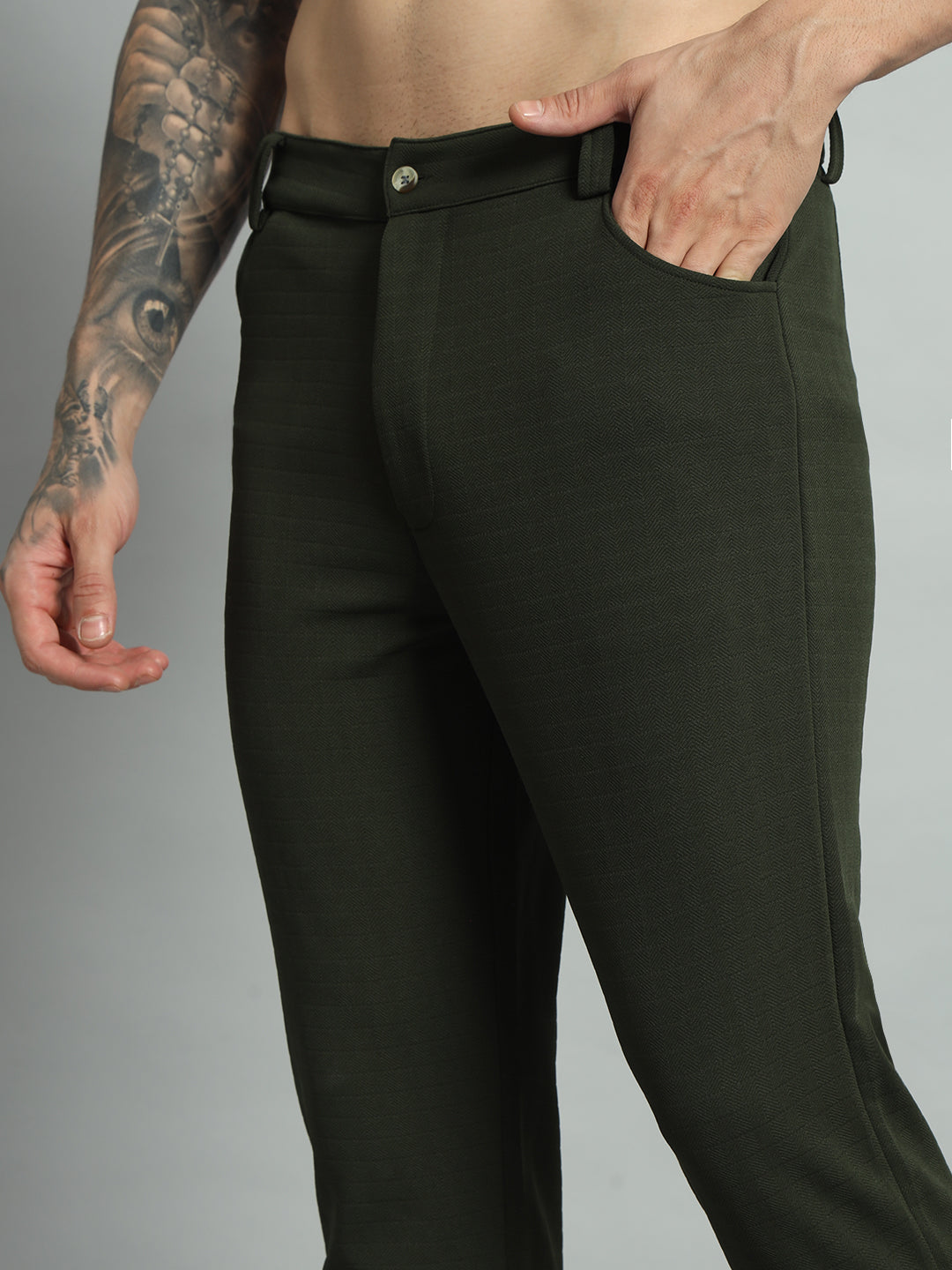 Men's Solid Polyester Regular Fit Trousers