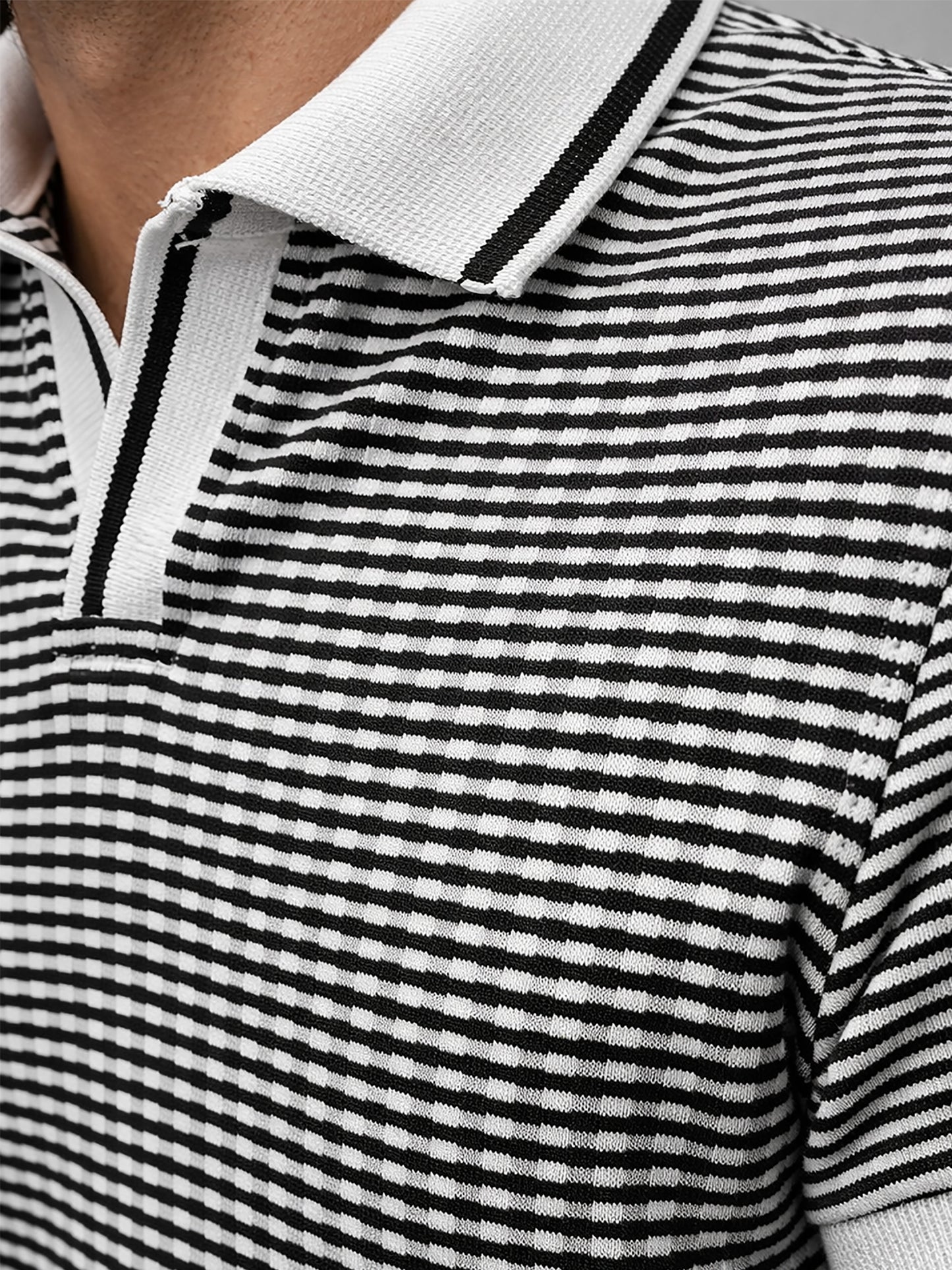 Black Men’s Textured Polo T-Shirt – Regular Fit Smart Casual Wear