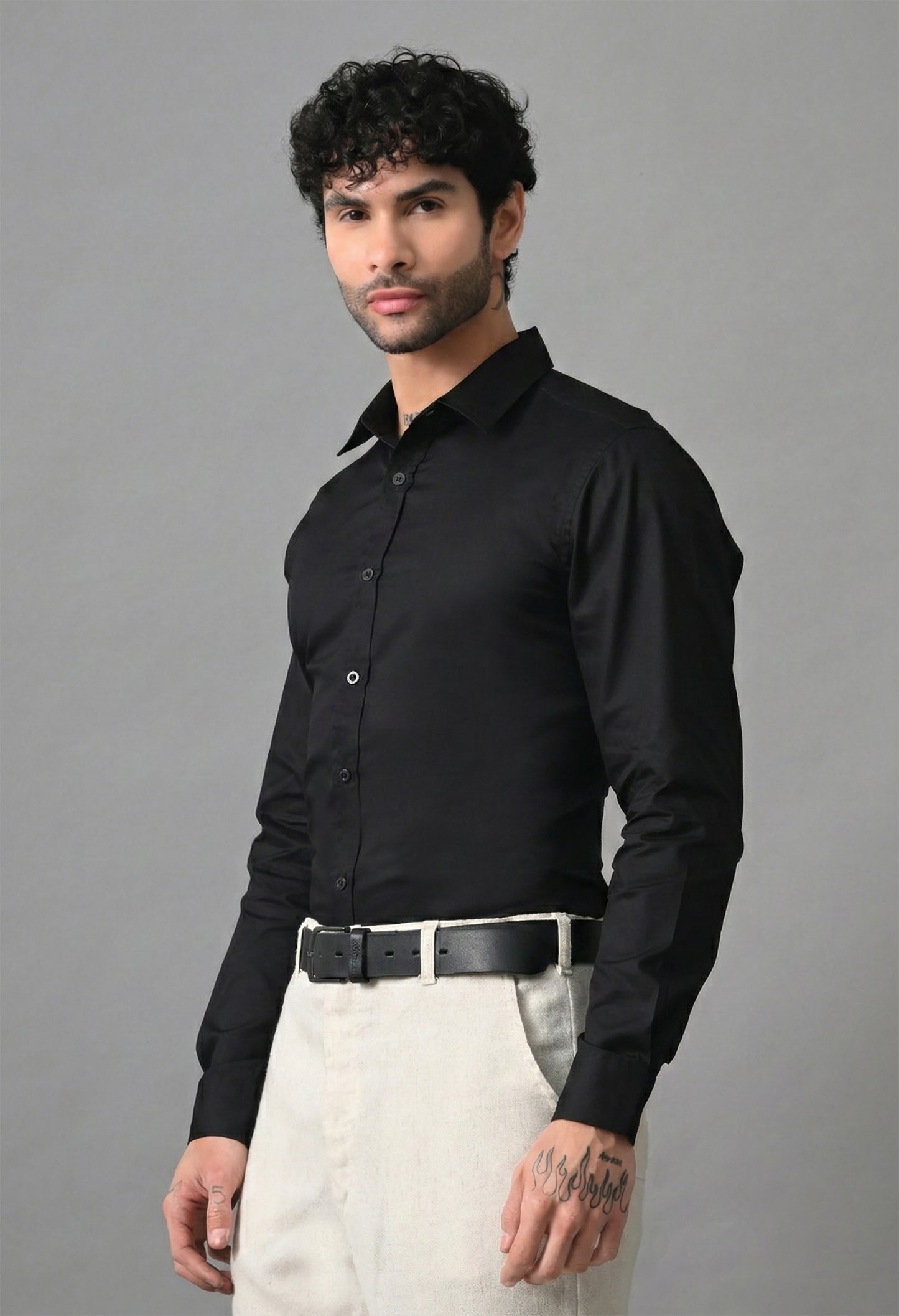 Black Solid Men's Cotton Poplin Regular Fit Full Sleeve Formal Shirts